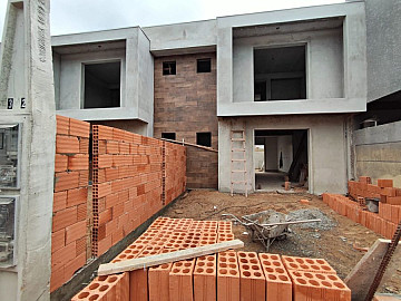 Sobrado � Venda